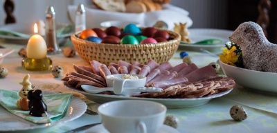 Organizujemy Śniadanie Wielkanocne dla ukraińskich uchodźców /  Ми організовуємо Великодній сніданок для українських біженців
