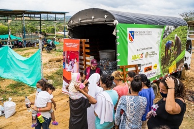 Paczka dla Wenezueli. Tysiące uchodźców otrzymają bezcenną pomoc żywnościową