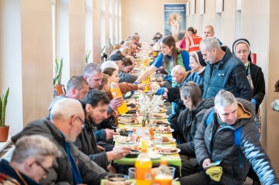 Alleluja nadziei – Śniadanie Wielkanocne dla 1400 osób potrzebujących