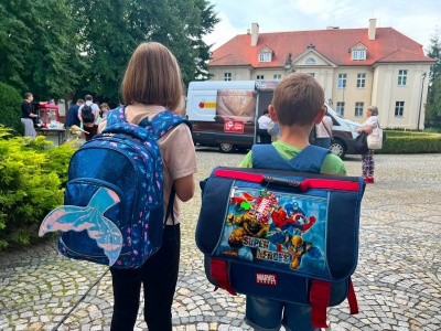 500 tornistrów pełnych uśmiechów – podsumowanie akcji